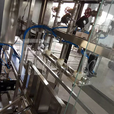 Attrezzatura imbottigliante 5 di gallone 450BPH di rifornimento dell'acqua automatica della macchina 18.9L fornitore