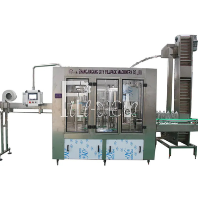 Linea di produzione di plastica dell'acqua minerale della bottiglia 4000BPH Monoblock 2L che risciacqua coperchiamento di riempimento fornitore