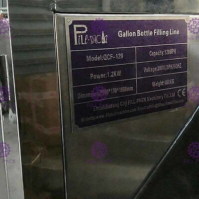 SUS d'alimentazione di sollevamento 304 dell'auto linea di riempimento di gallone di 120 BPH fornitore