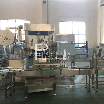 Il PVC identifica l'etichettatrice degli strizzacervelli di gallone 1500BPH del rotolo 3 fornitore