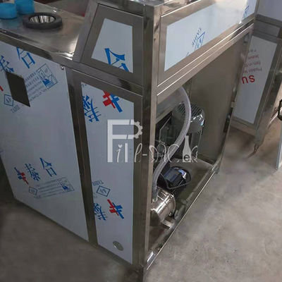 3.4*0.78*1.95m 3 in 1 linea di riempimento di gallone di 120 BPH fornitore