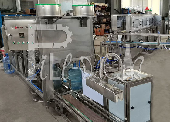 300bph macchina di rifornimento dell'acqua del barilotto dello SpA del tamburo da 5 galloni automatica fornitore
