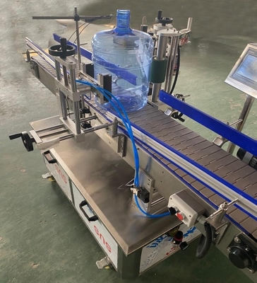 1200BPH automatico controllo dello SpA dell'etichettatore della bottiglia da 5 galloni su misura fornitore