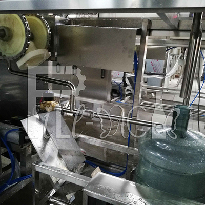 120BPH 5 linea di produzione del materiale da otturazione dell'acqua in bottiglia della macchina di rifornimento dell'acqua minerale dell'acqua della bevanda di gallone 18.9L fornitore