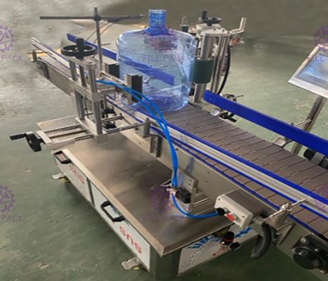 1200BPH automatico controllo dello SpA dell'etichettatore della bottiglia da 5 galloni su misura
